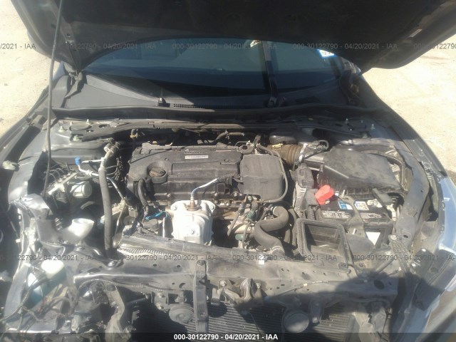 Photo 9 VIN: 1HGCR2F53HA028190 - HONDA ACCORD SEDAN 