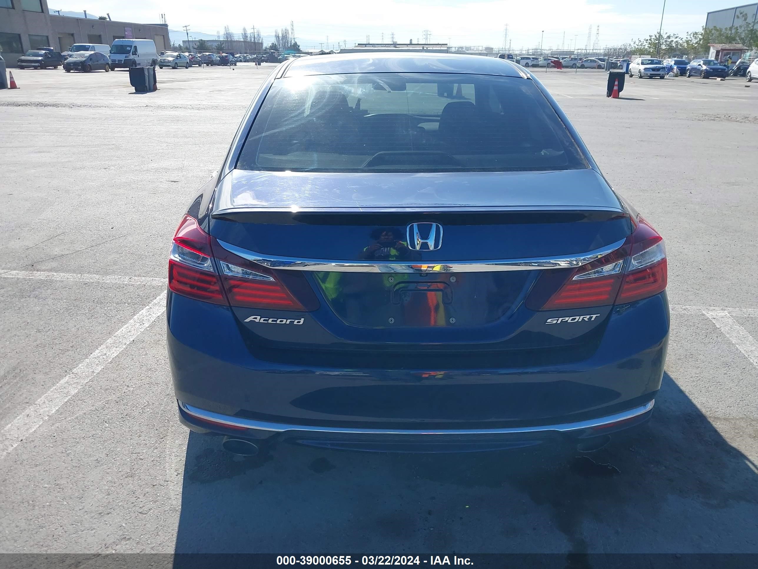 Photo 16 VIN: 1HGCR2F53HA038380 - HONDA ACCORD 