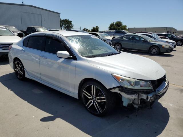 Photo 3 VIN: 1HGCR2F53HA106158 - HONDA ACCORD 