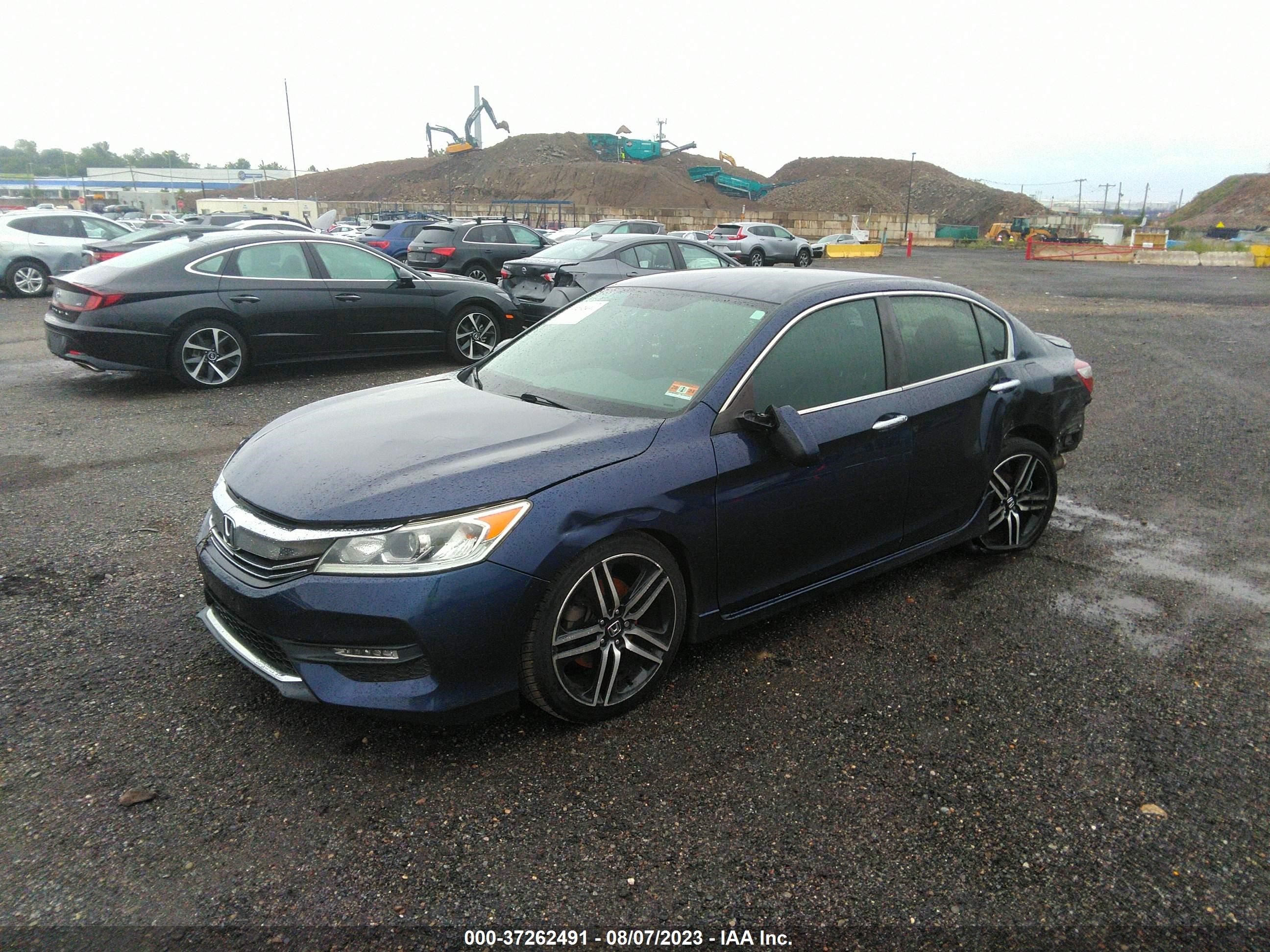 Photo 1 VIN: 1HGCR2F53HA108508 - HONDA ACCORD 