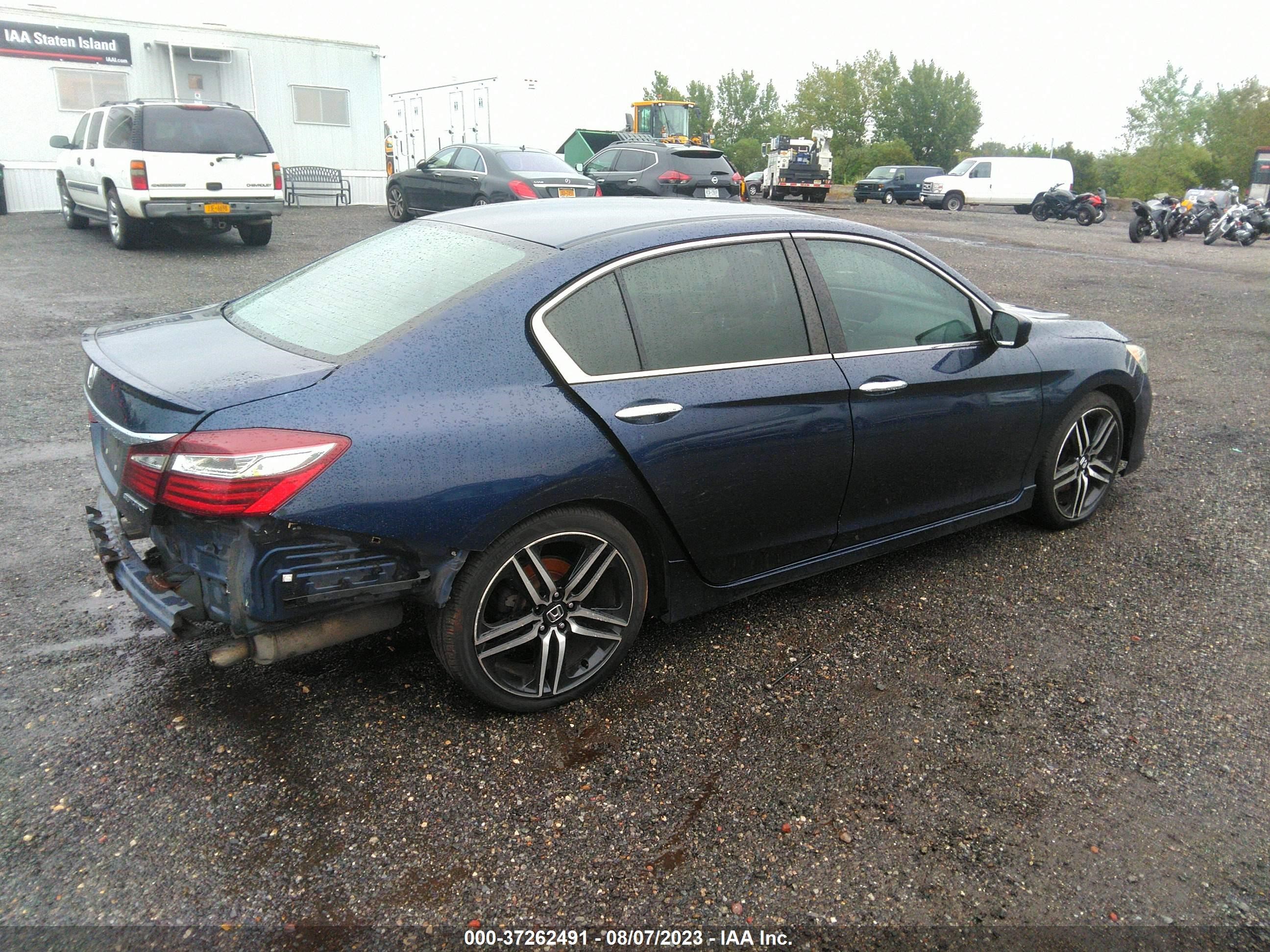 Photo 3 VIN: 1HGCR2F53HA108508 - HONDA ACCORD 