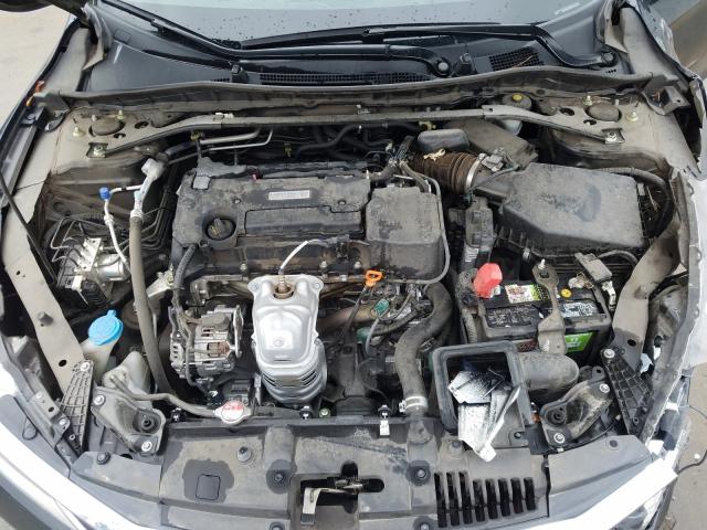 Photo 6 VIN: 1HGCR2F53HA275080 - HONDA ACCORD SPO 