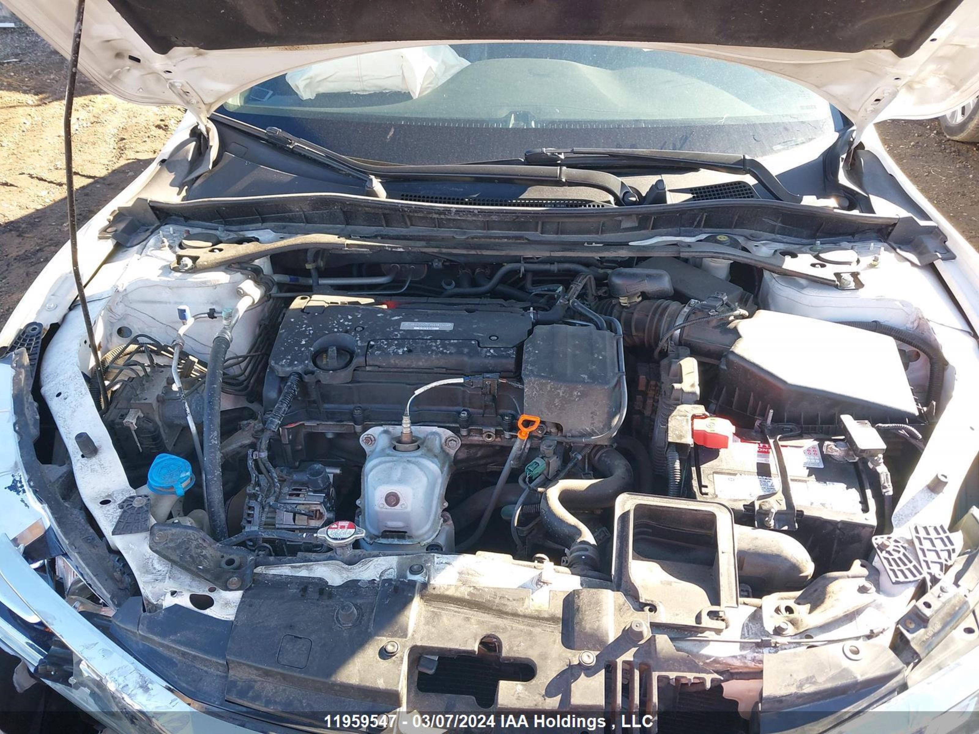 Photo 9 VIN: 1HGCR2F53HA811722 - HONDA ACCORD 