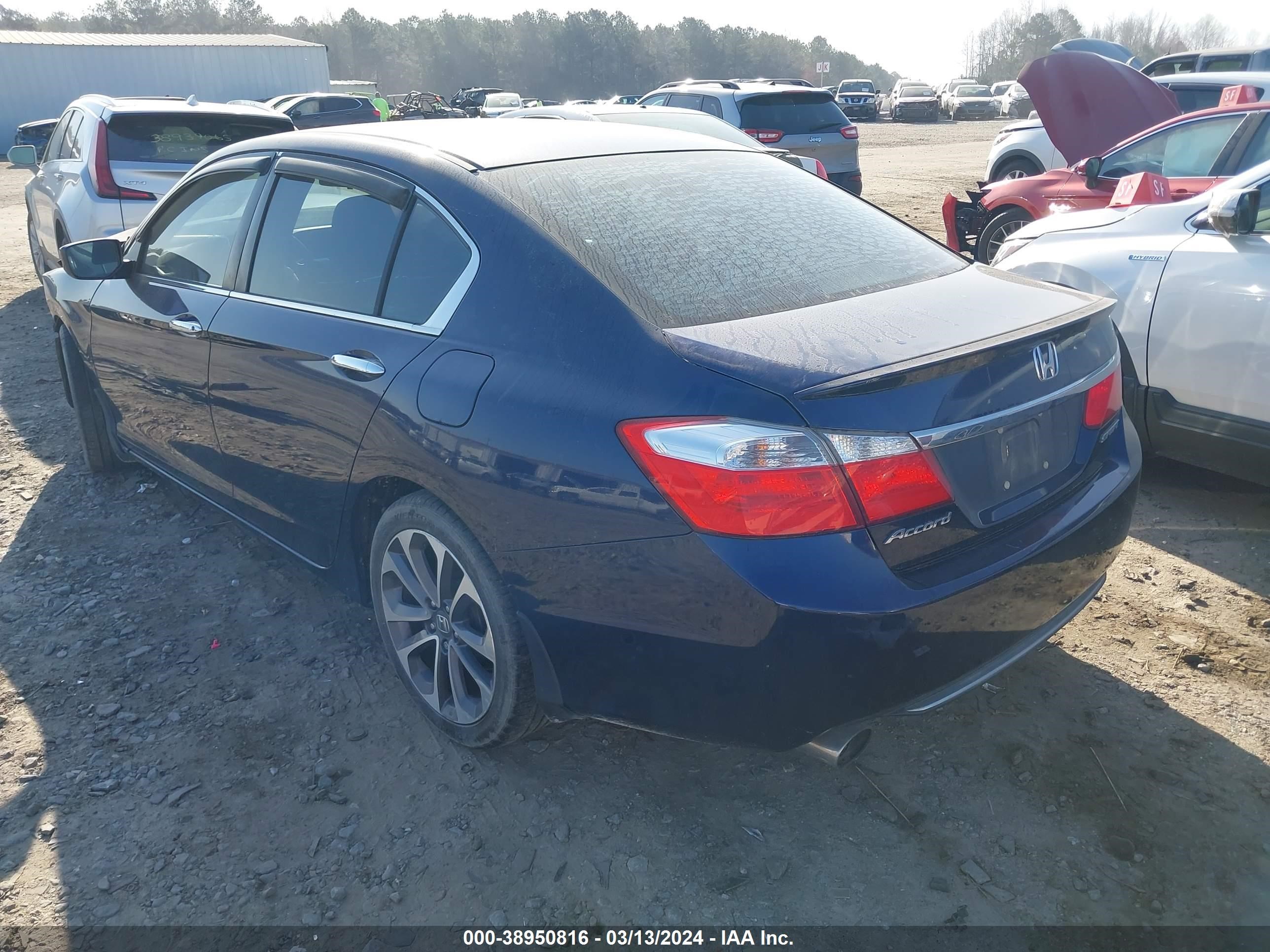 Photo 2 VIN: 1HGCR2F54FA016367 - HONDA ACCORD 