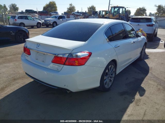 Photo 3 VIN: 1HGCR2F54FA049272 - HONDA ACCORD 