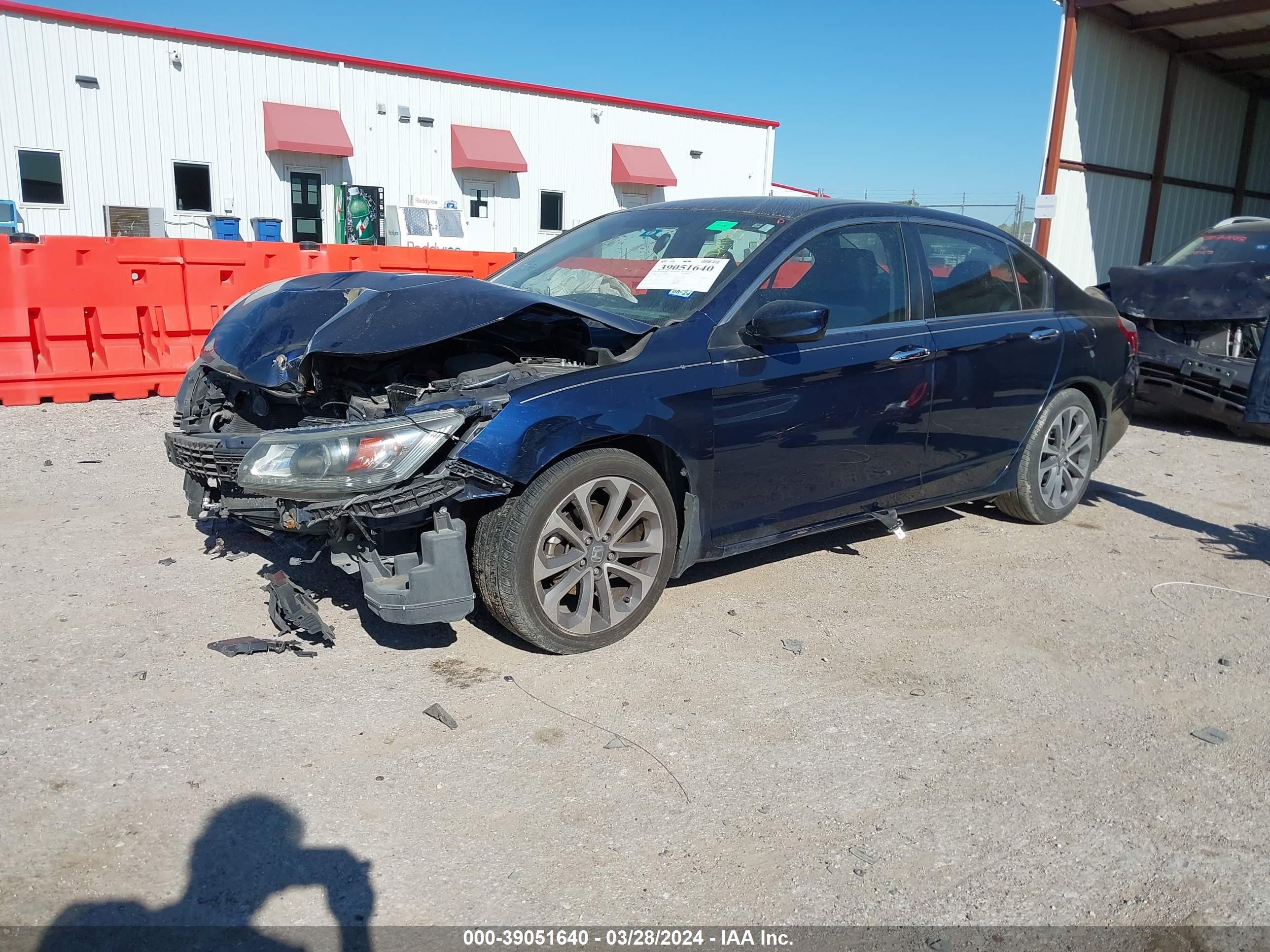 Photo 1 VIN: 1HGCR2F54FA181562 - HONDA ACCORD 