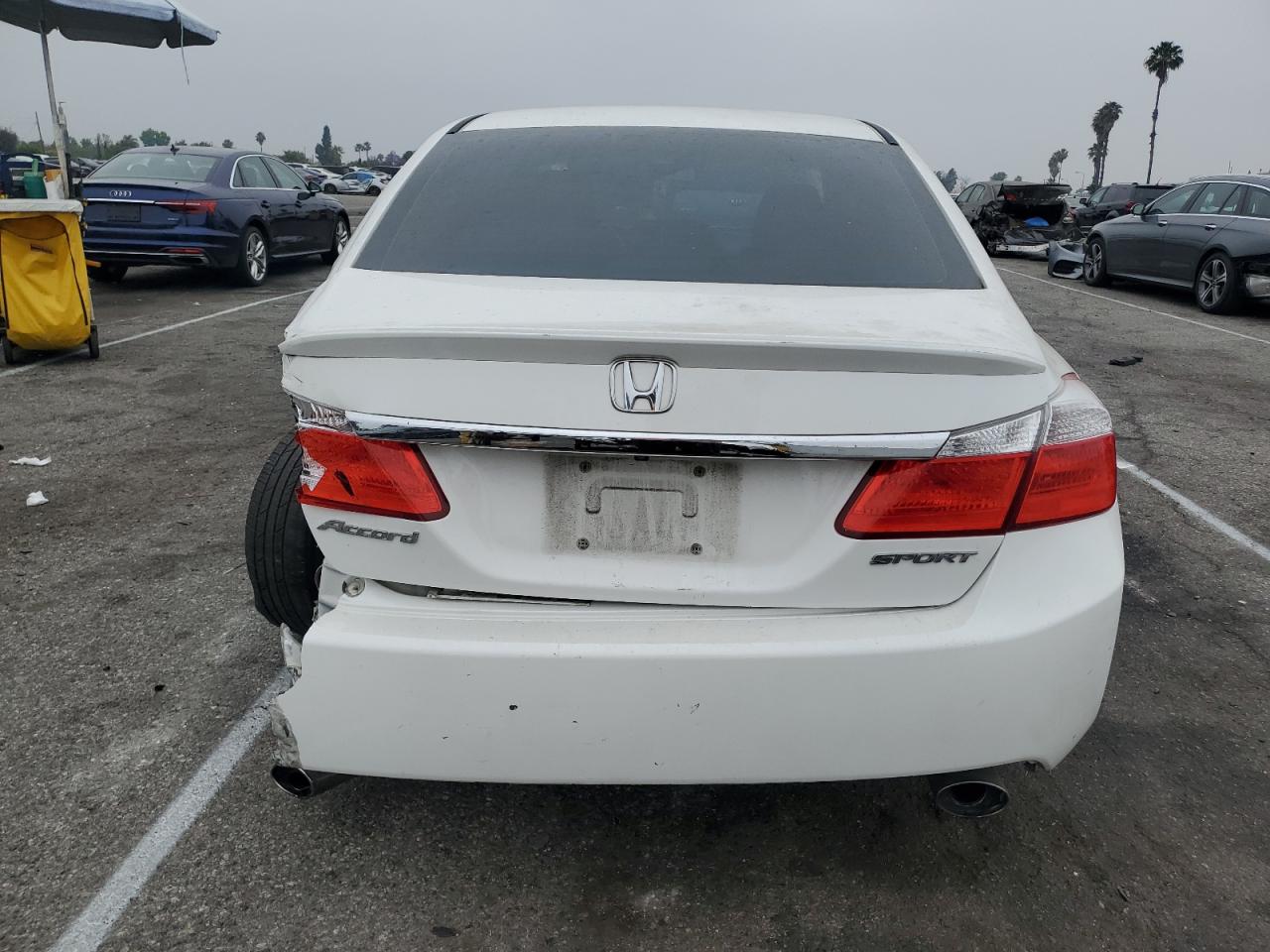 Photo 5 VIN: 1HGCR2F54FA252047 - HONDA ACCORD 