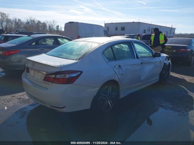 Photo 3 VIN: 1HGCR2F54GA047717 - HONDA ACCORD 