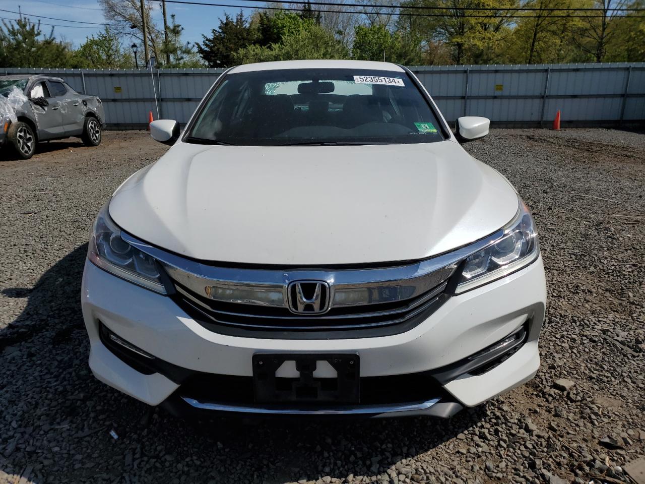 Photo 4 VIN: 1HGCR2F54GA158512 - HONDA ACCORD 