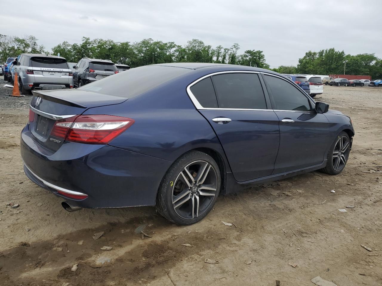 Photo 2 VIN: 1HGCR2F54GA185824 - HONDA ACCORD 