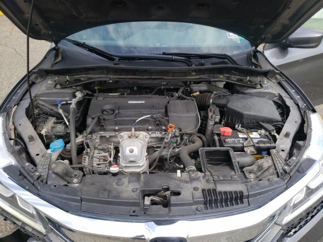 Photo 6 VIN: 1HGCR2F54HA048352 - HONDA ACCORD SPO 