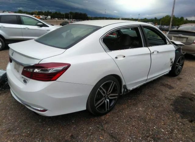 Photo 3 VIN: 1HGCR2F54HA068472 - HONDA ACCORD SEDAN 