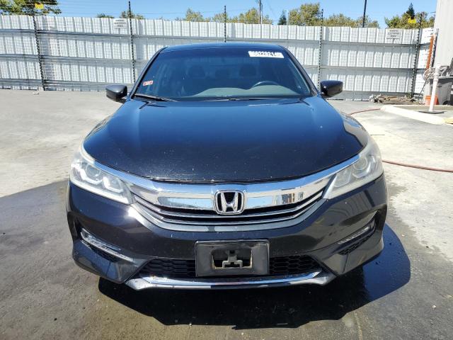 Photo 4 VIN: 1HGCR2F54HA221318 - HONDA ACCORD SPO 