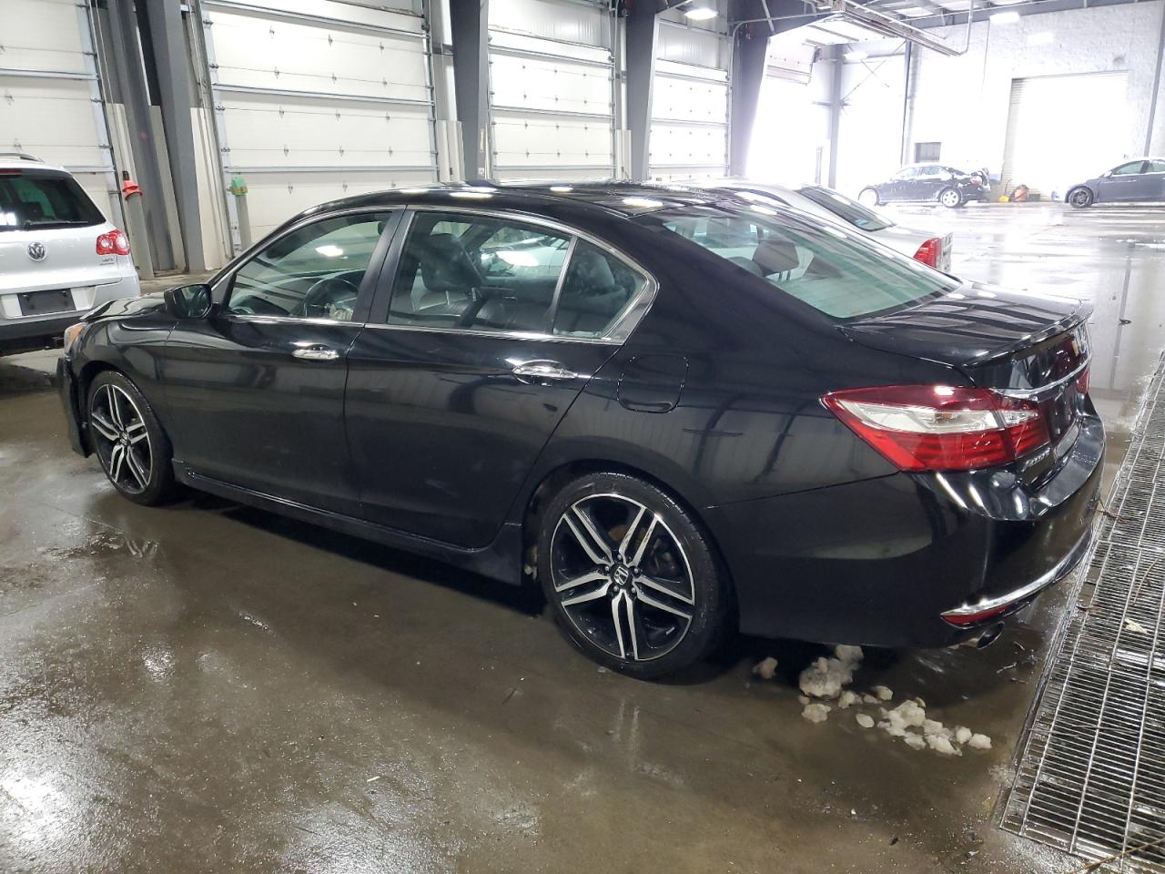 Photo 1 VIN: 1HGCR2F54HA246994 - HONDA ACCORD 