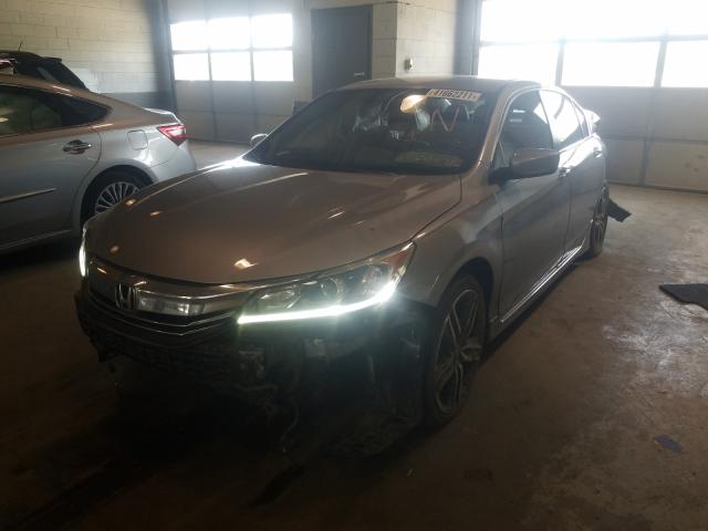 Photo 1 VIN: 1HGCR2F54HA257882 - HONDA ACCORD SPO 