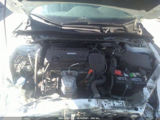 Photo 9 VIN: 1HGCR2F54HA302772 - HONDA ACCORD SEDAN 