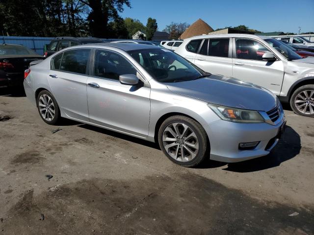 Photo 3 VIN: 1HGCR2F55DA128673 - HONDA ACCORD 