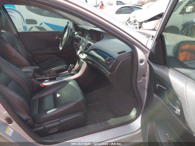 Photo 4 VIN: 1HGCR2F55DA270196 - HONDA ACCORD 