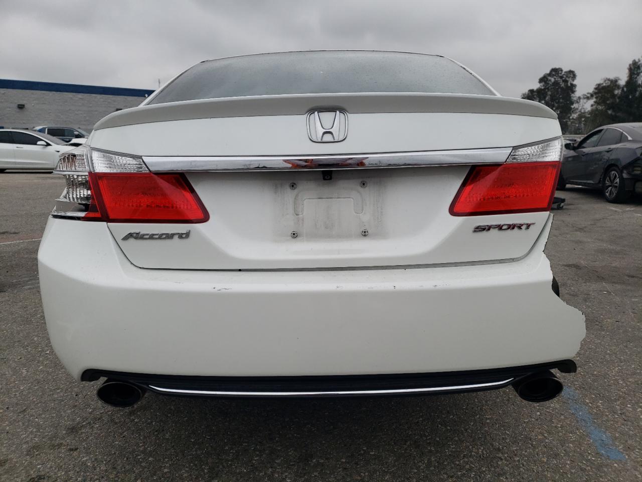 Photo 5 VIN: 1HGCR2F55EA016862 - HONDA ACCORD 