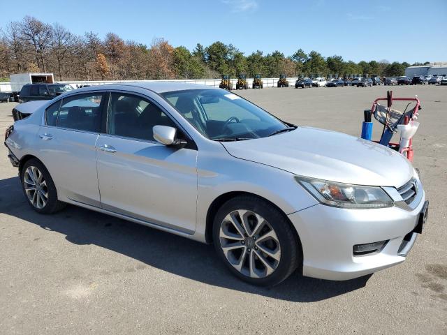 Photo 3 VIN: 1HGCR2F55EA069660 - HONDA ACCORD 