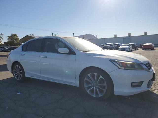 Photo 3 VIN: 1HGCR2F55EA070632 - HONDA ACCORD SPO 