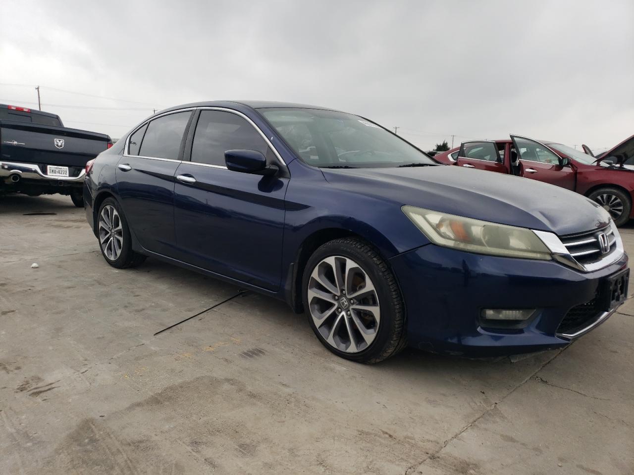 Photo 3 VIN: 1HGCR2F55EA309015 - HONDA ACCORD 