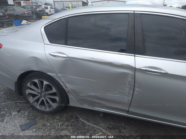 Photo 5 VIN: 1HGCR2F55FA021920 - HONDA ACCORD SEDAN 