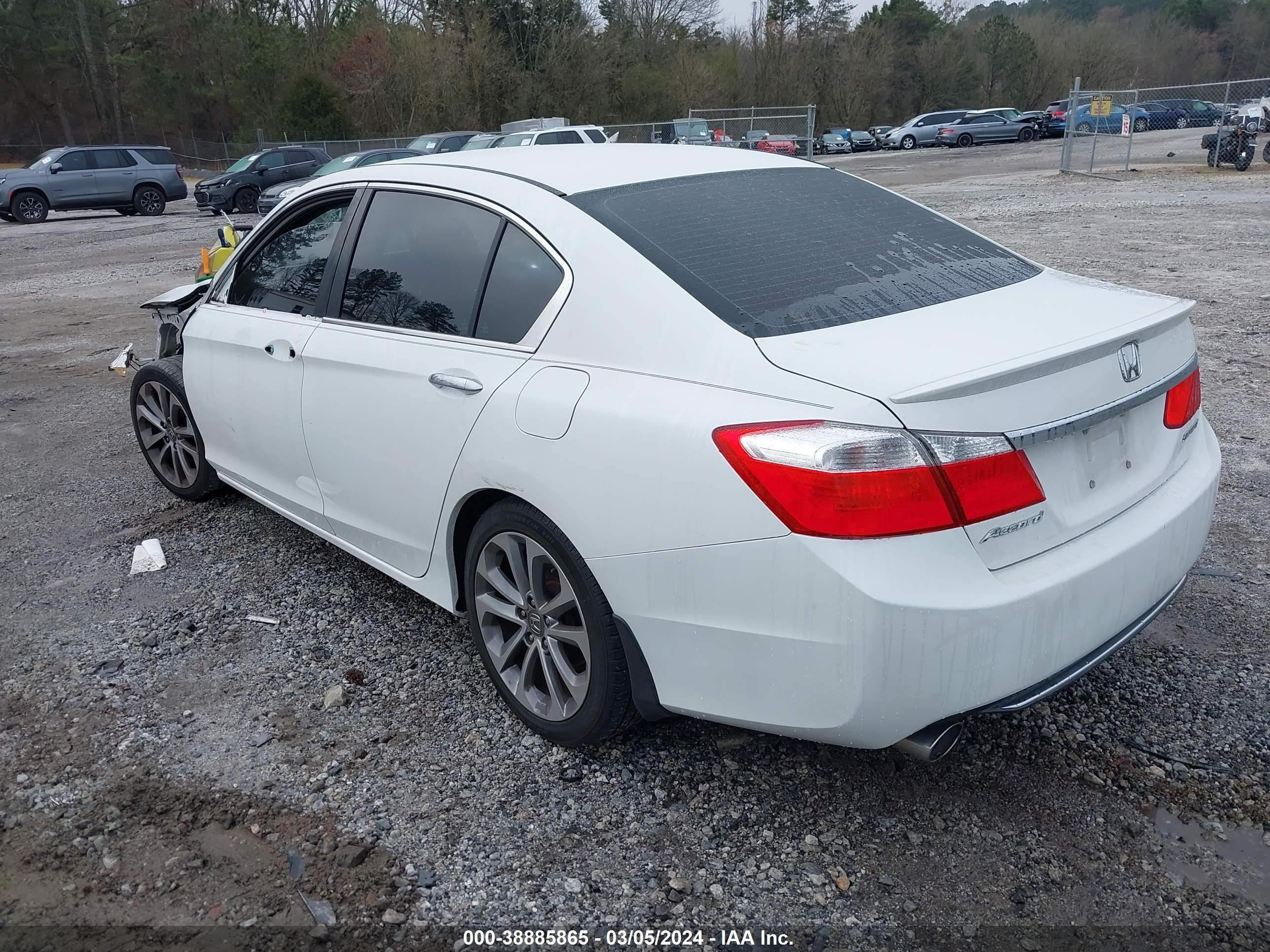 Photo 2 VIN: 1HGCR2F55FA042735 - HONDA ACCORD 