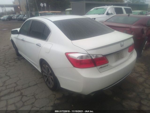 Photo 2 VIN: 1HGCR2F55FA119149 - HONDA ACCORD SEDAN 