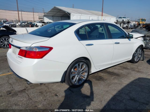 Photo 3 VIN: 1HGCR2F55FA151437 - HONDA ACCORD 