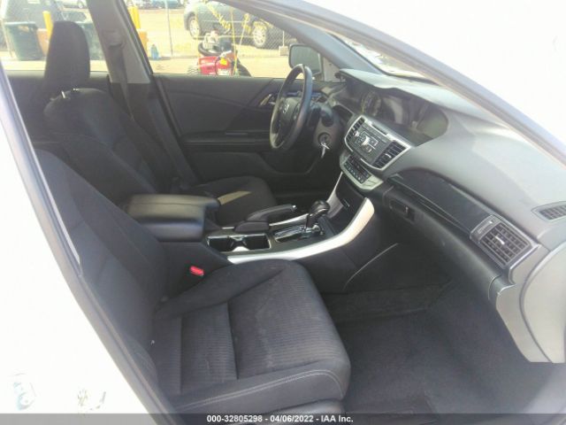 Photo 4 VIN: 1HGCR2F55FA159506 - HONDA ACCORD SEDAN 