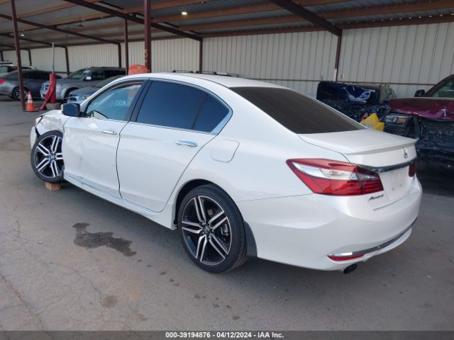 Photo 2 VIN: 1HGCR2F55GA027749 - HONDA ACCORD 