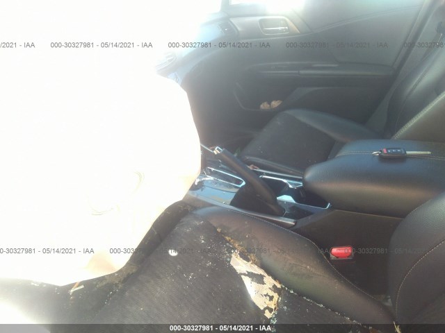 Photo 4 VIN: 1HGCR2F55GA047743 - HONDA ACCORD SEDAN 