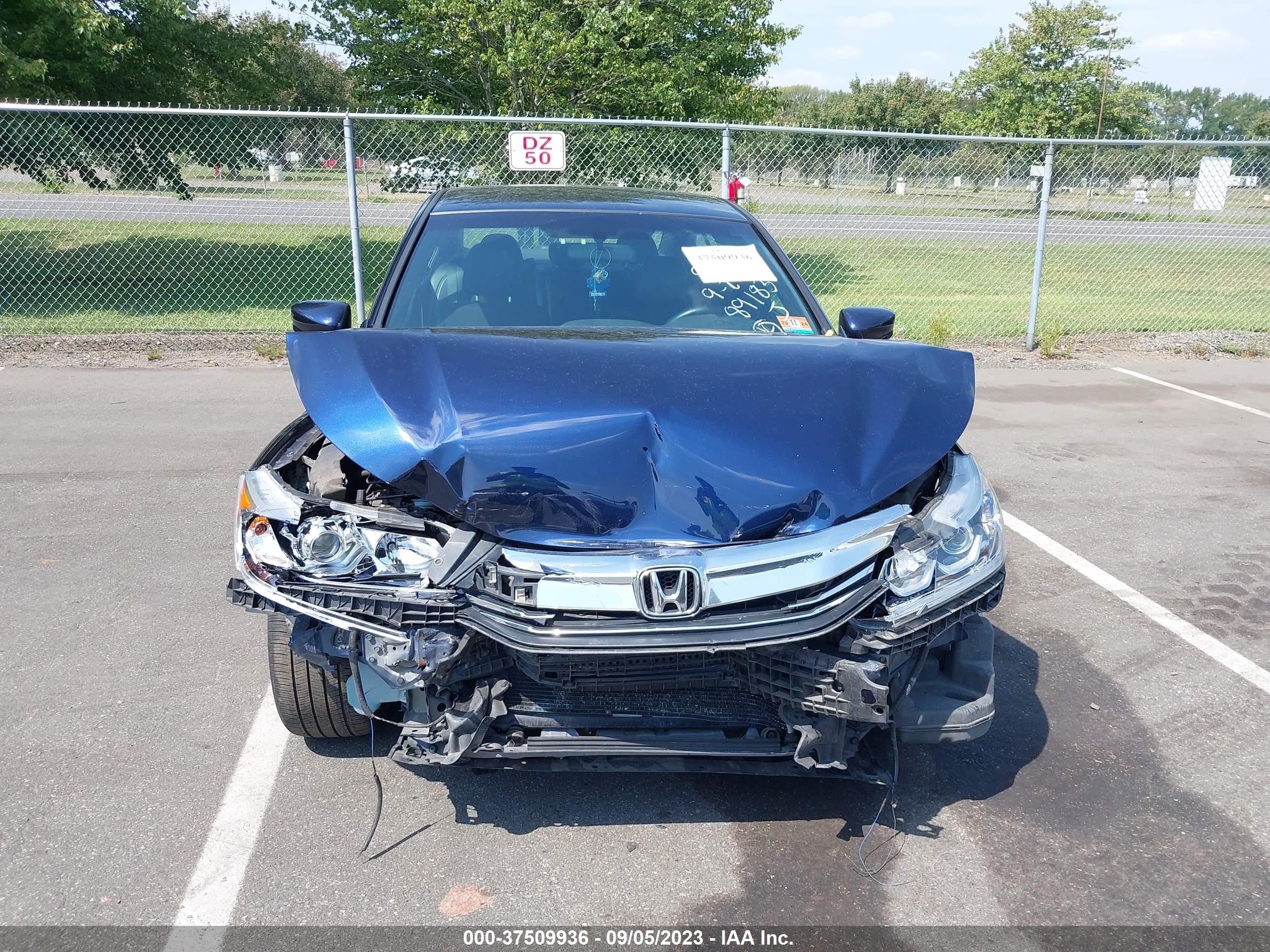 Photo 10 VIN: 1HGCR2F55GA089183 - HONDA ACCORD 