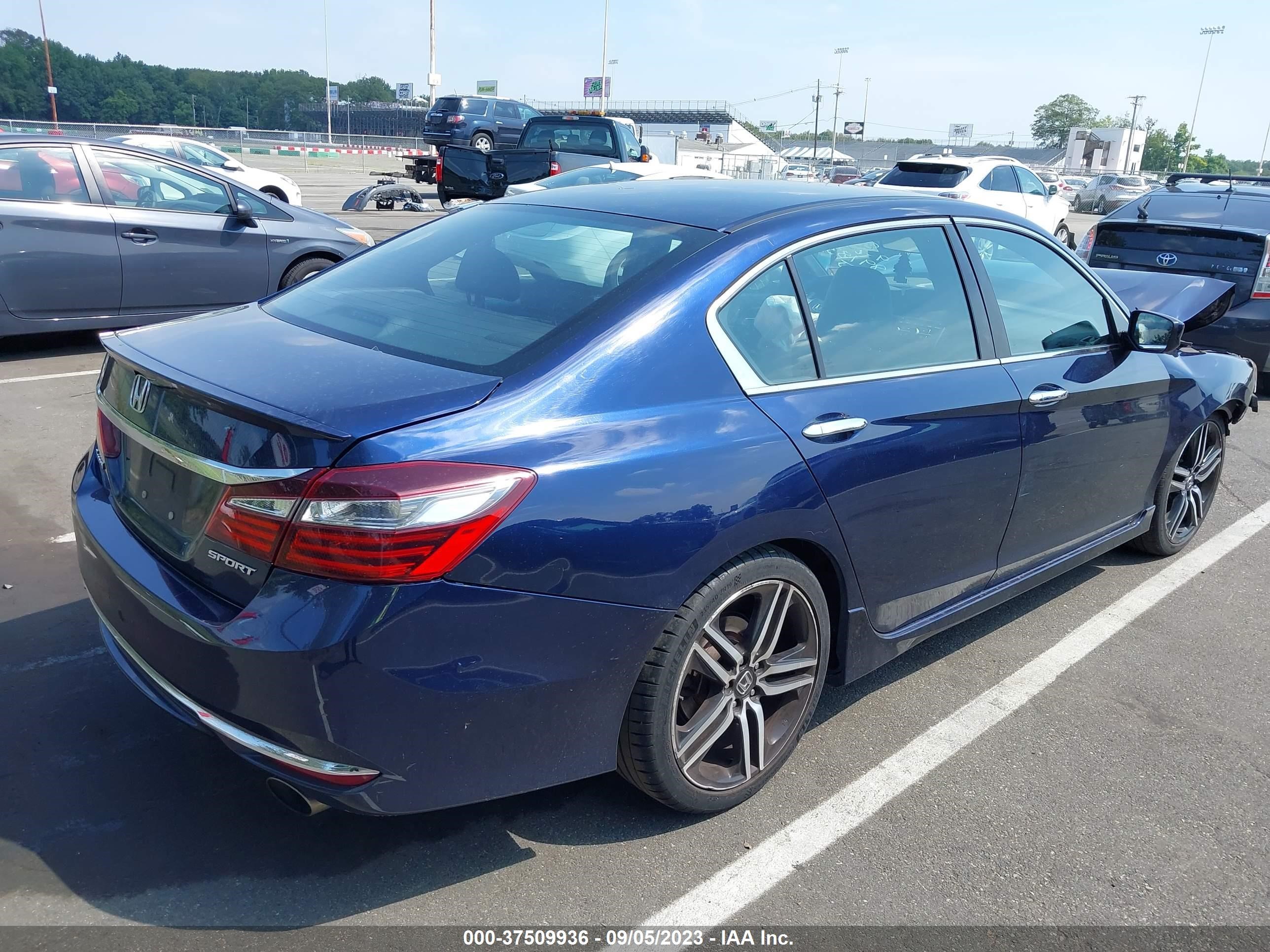 Photo 3 VIN: 1HGCR2F55GA089183 - HONDA ACCORD 