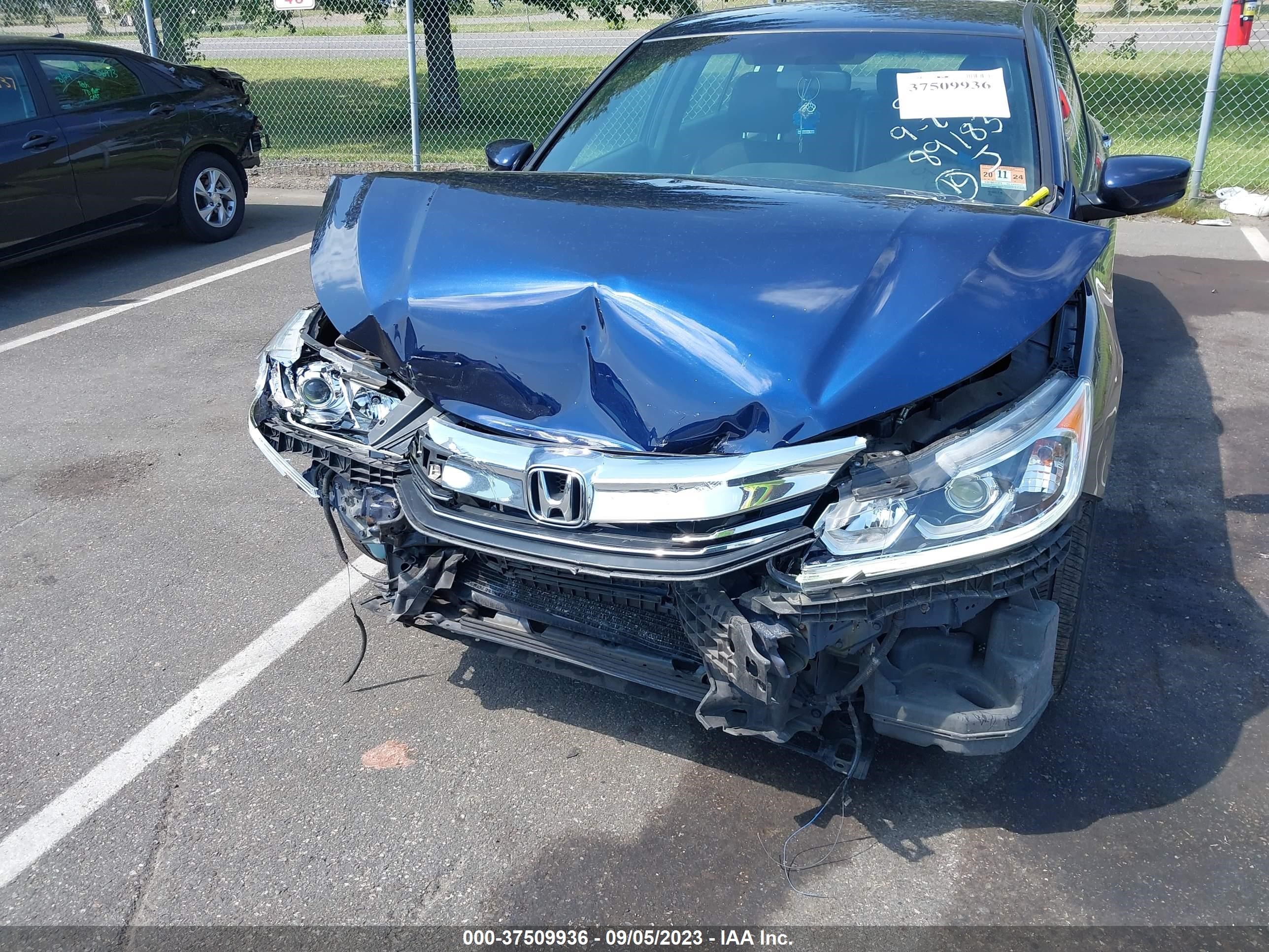 Photo 5 VIN: 1HGCR2F55GA089183 - HONDA ACCORD 