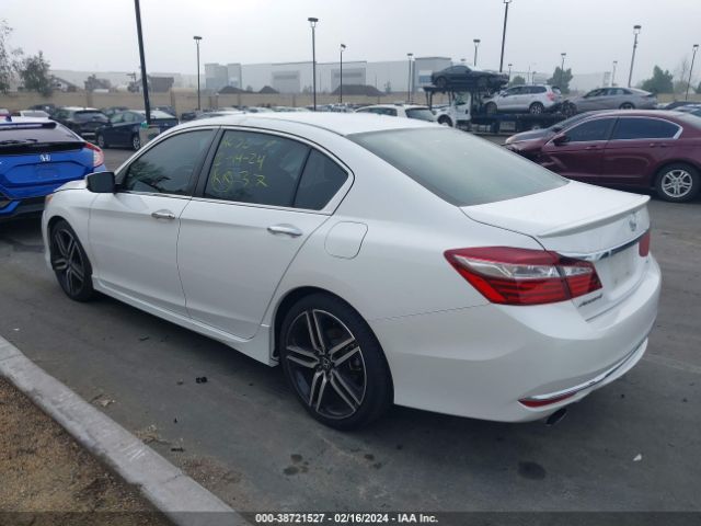 Photo 2 VIN: 1HGCR2F55GA104846 - HONDA ACCORD 