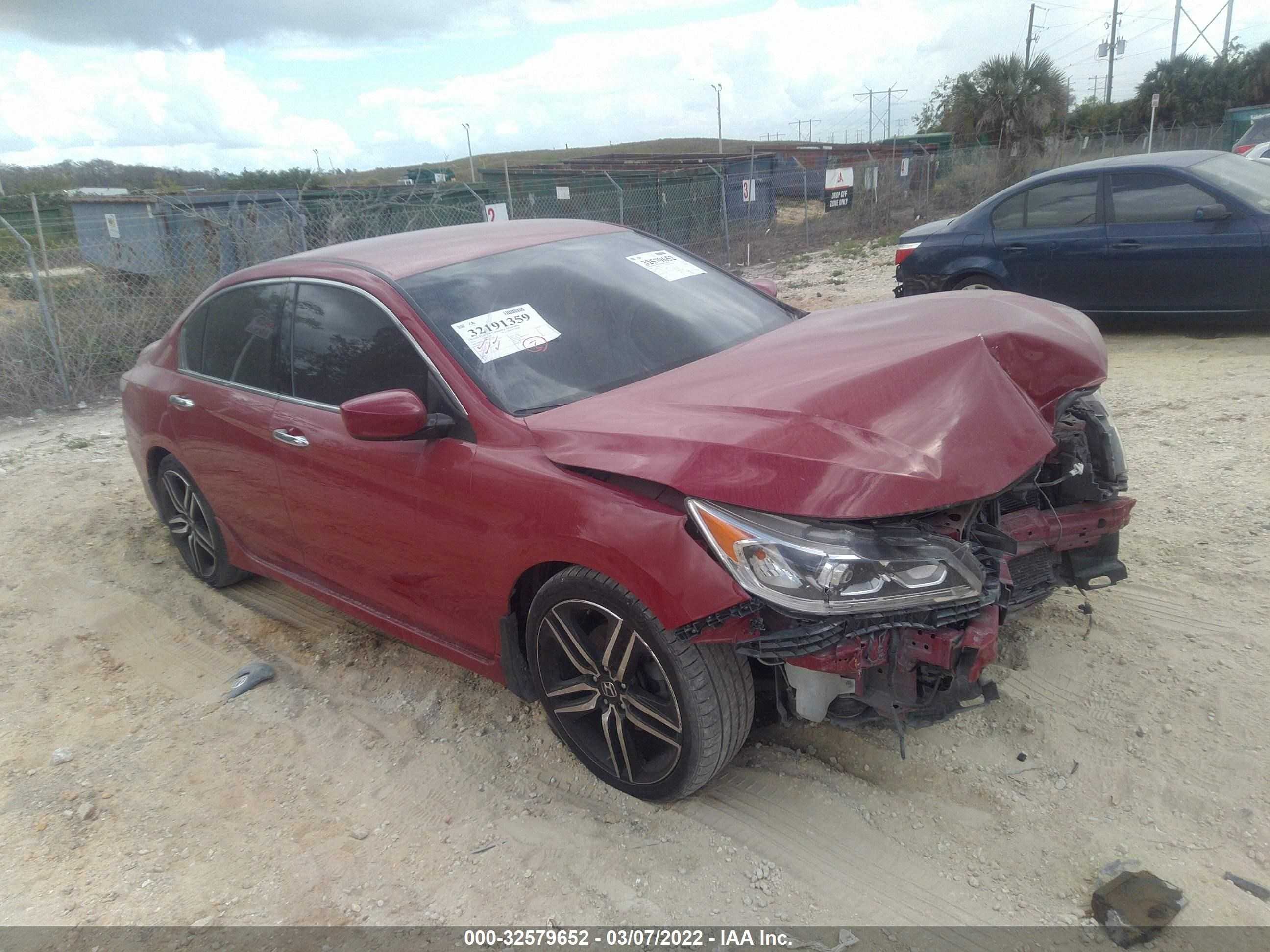 Photo 0 VIN: 1HGCR2F55GA137054 - HONDA ACCORD 