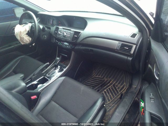 Photo 4 VIN: 1HGCR2F55GA137295 - HONDA ACCORD SEDAN 