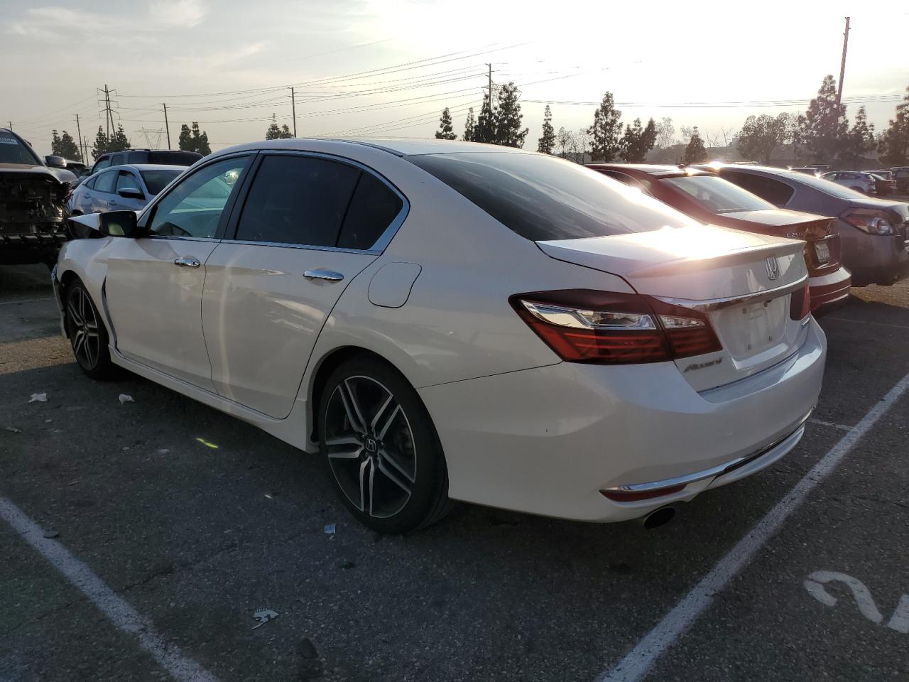 Photo 1 VIN: 1HGCR2F55GA164478 - HONDA ACCORD 