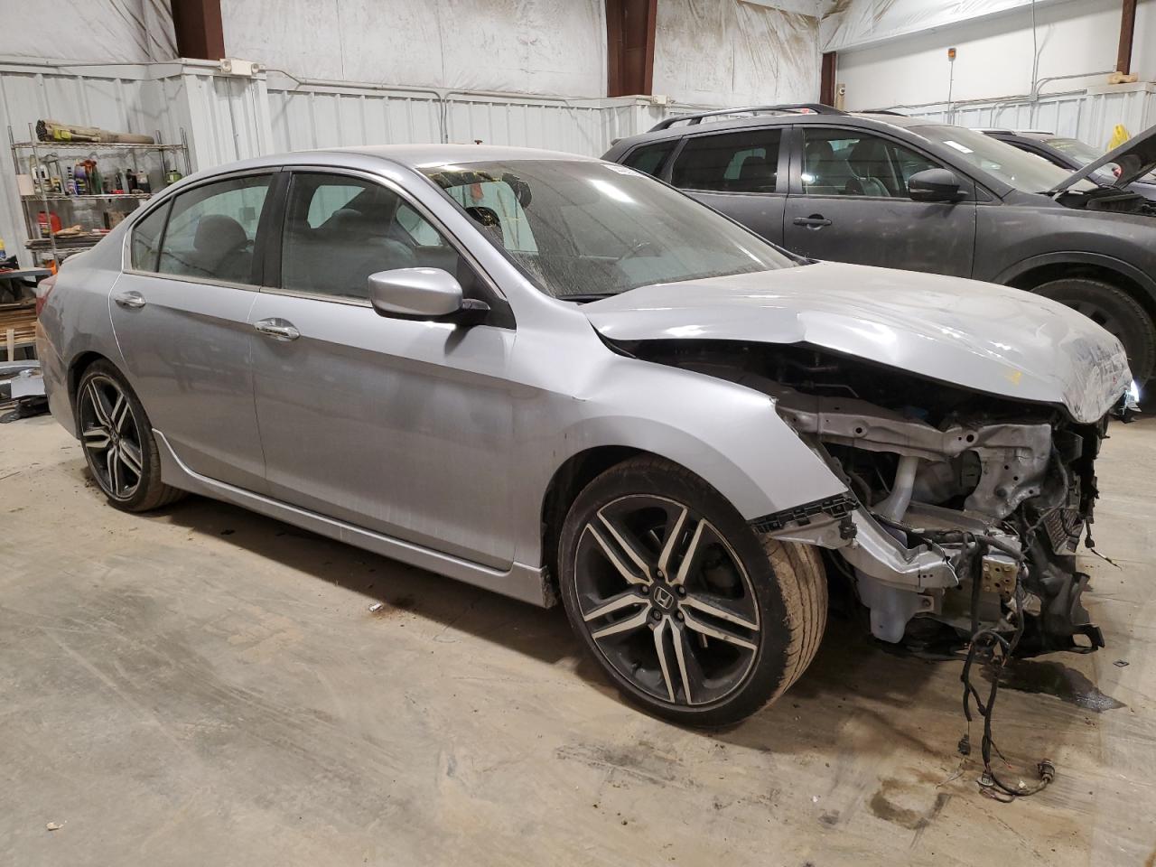 Photo 3 VIN: 1HGCR2F55GA165713 - HONDA ACCORD 