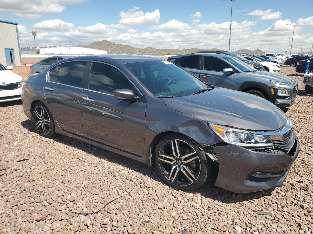 Photo 3 VIN: 1HGCR2F55GA185024 - HONDA ACCORD 