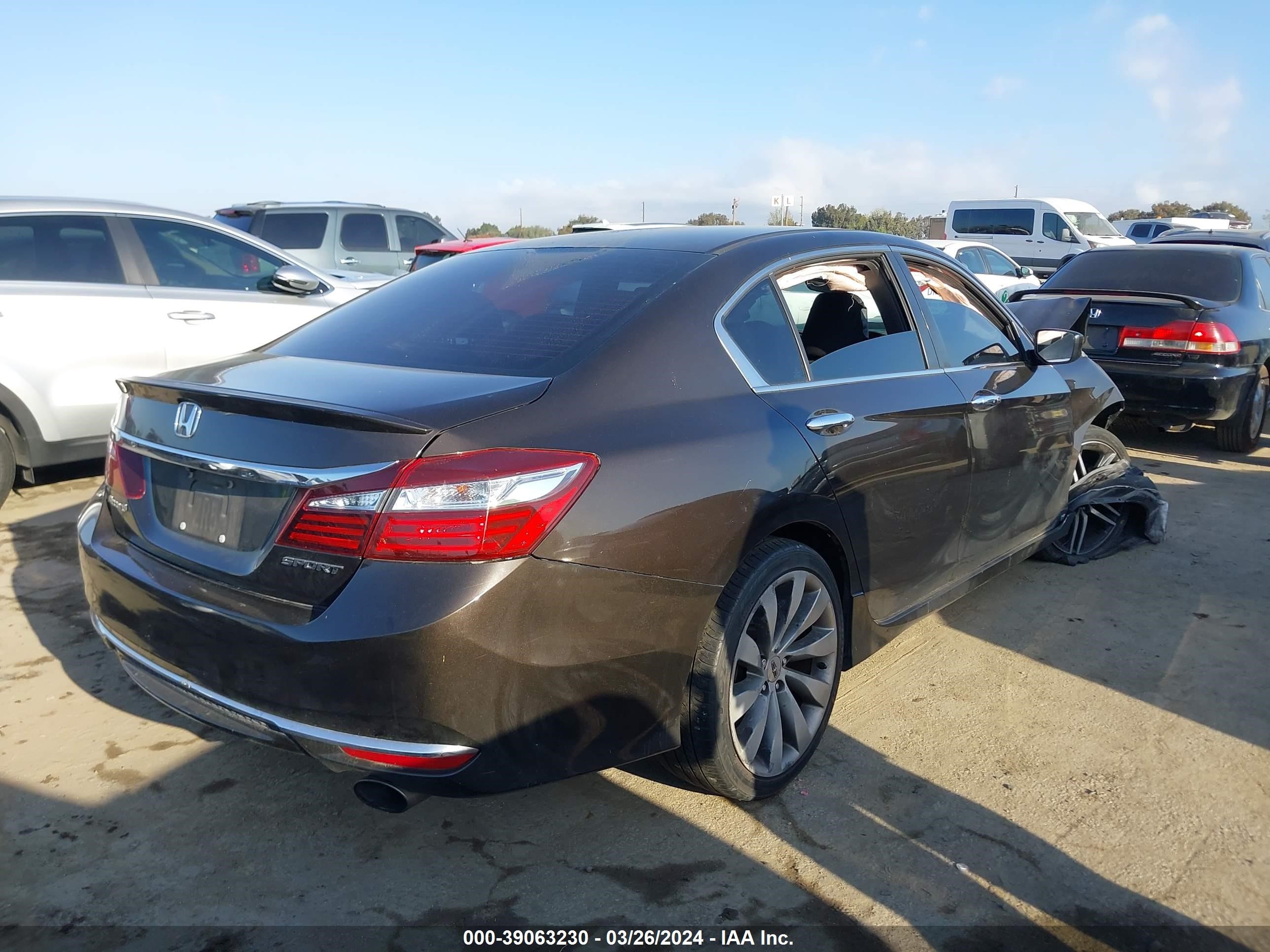 Photo 3 VIN: 1HGCR2F55GA227823 - HONDA ACCORD 