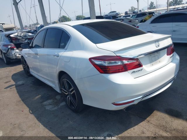 Photo 2 VIN: 1HGCR2F55GA231001 - HONDA ACCORD 