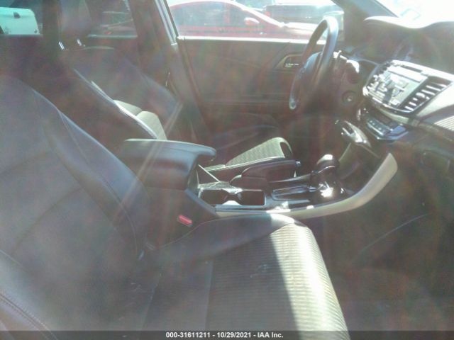 Photo 4 VIN: 1HGCR2F55HA077231 - HONDA ACCORD SEDAN 