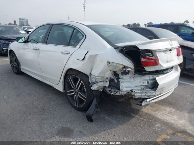 Photo 2 VIN: 1HGCR2F55HA097964 - HONDA ACCORD 