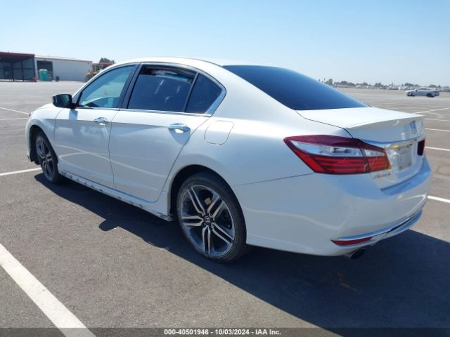 Photo 2 VIN: 1HGCR2F55HA157807 - HONDA ACCORD 