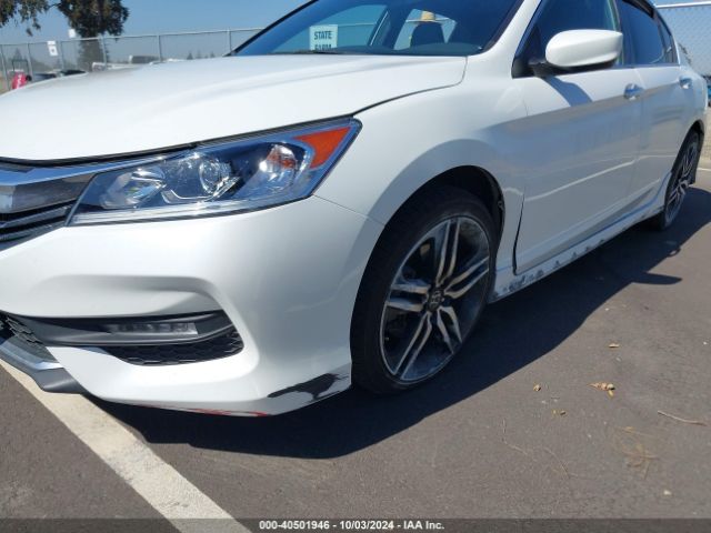 Photo 5 VIN: 1HGCR2F55HA157807 - HONDA ACCORD 