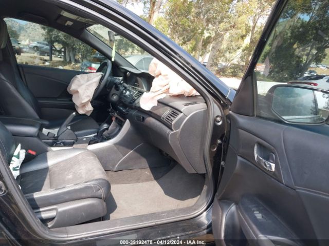 Photo 4 VIN: 1HGCR2F55HA221246 - HONDA ACCORD 