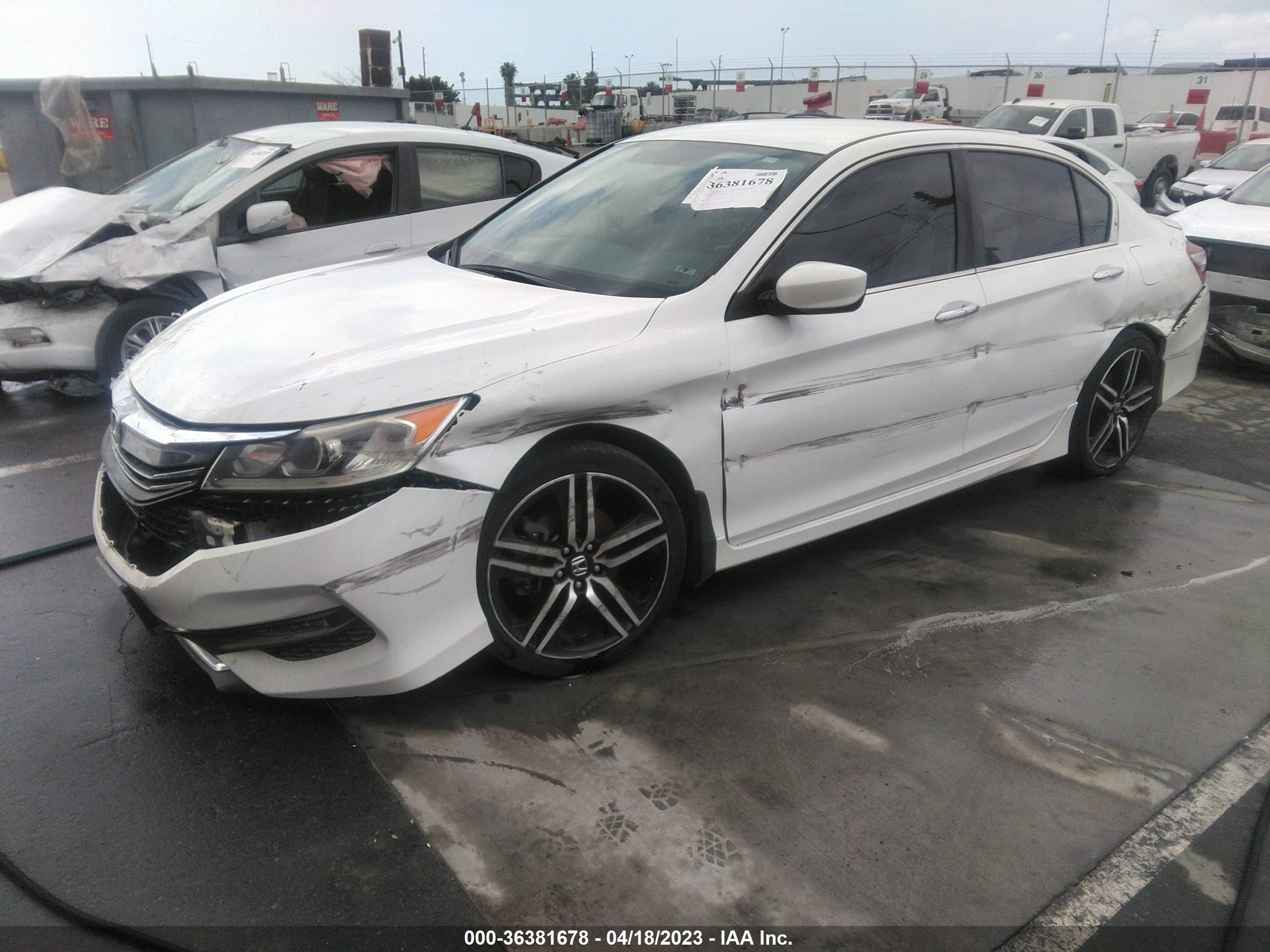 Photo 1 VIN: 1HGCR2F55HA237754 - HONDA ACCORD 